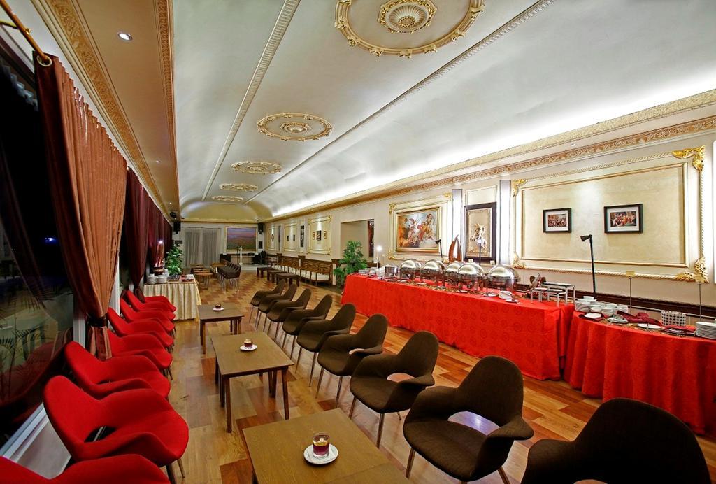The Rich Jogja Hotel Melati Buitenkant foto
