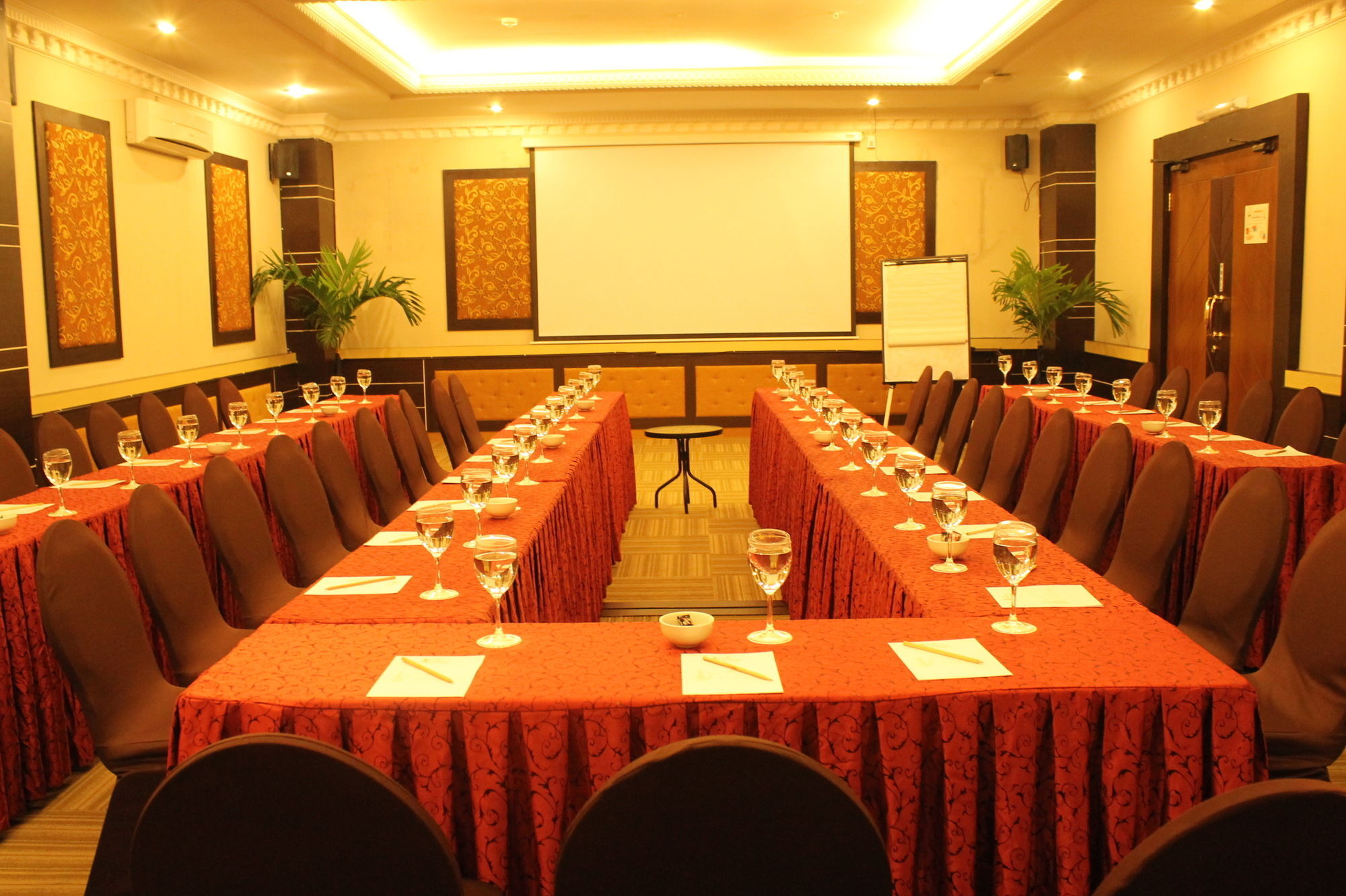 The Rich Jogja Hotel Melati Buitenkant foto